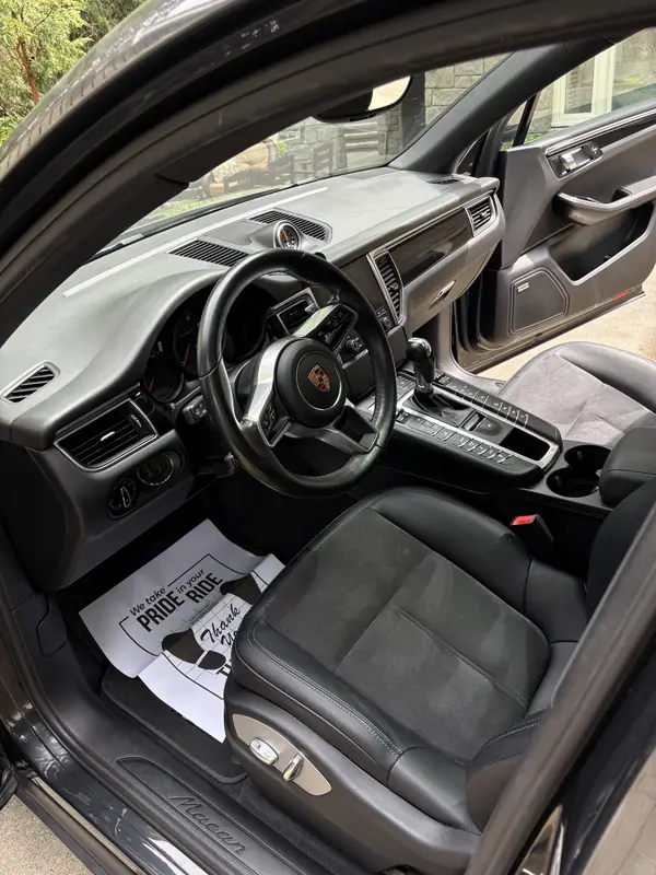 Clean Porsche Macan interior after an interior detail